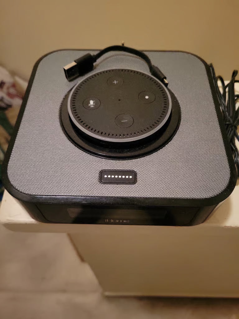 Ihome clock with echo dot 1st Gen