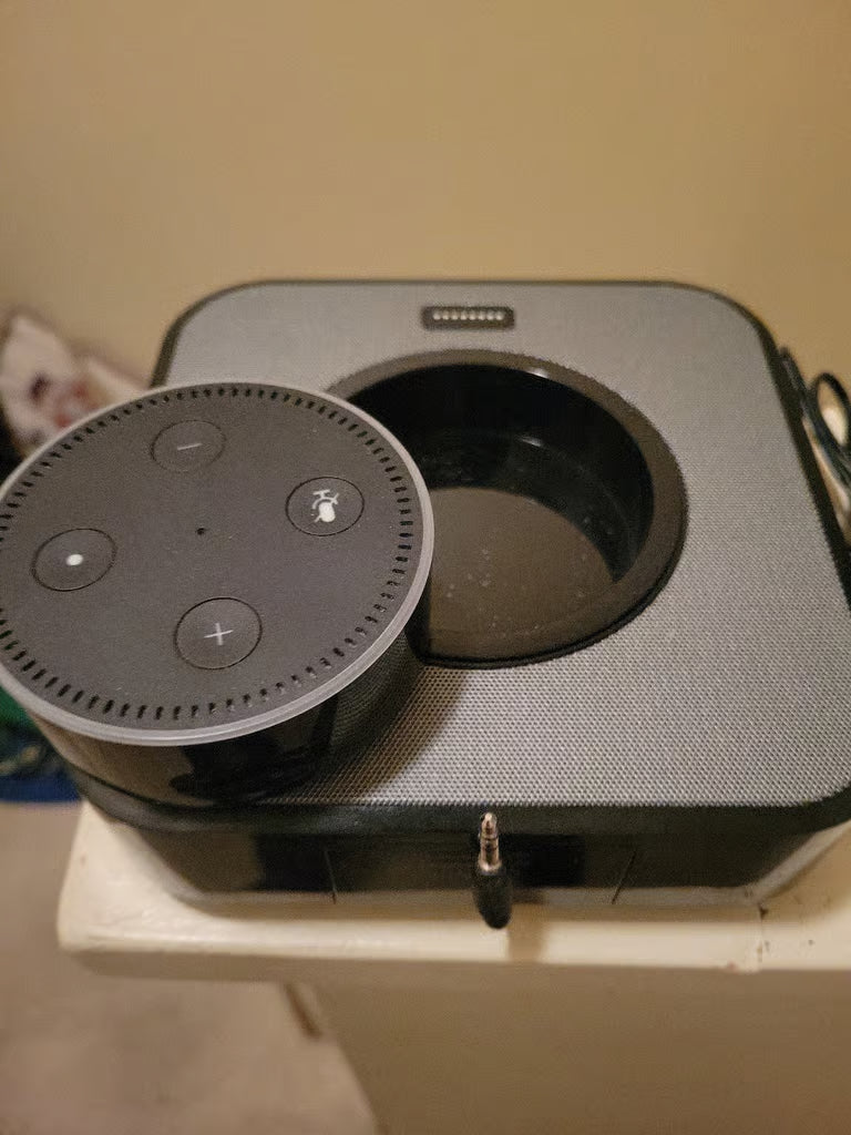 Ihome clock with echo dot 1st Gen